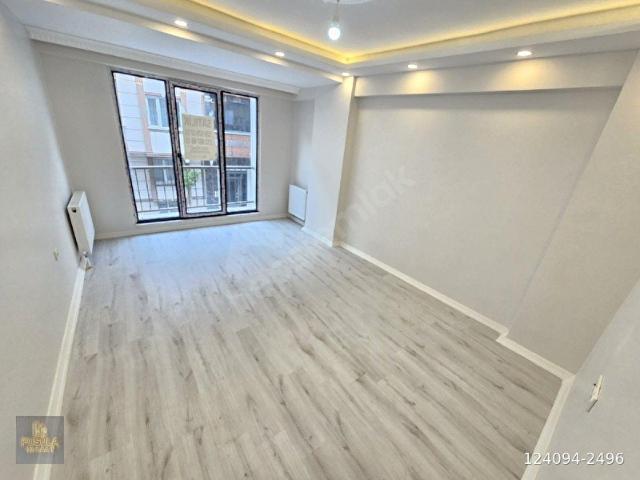 50. Yıl, Sultangazi içerisinde satılık mülk