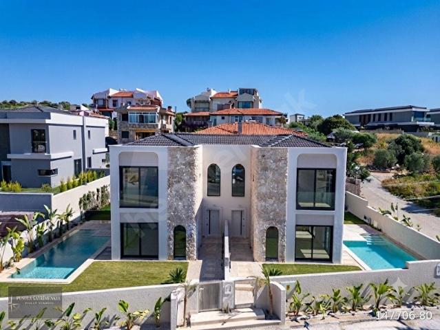 Çeşme, İzmir içerisinde satılık Villa