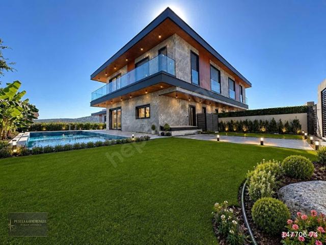 Çeşme, İzmir içerisinde satılık Villa
