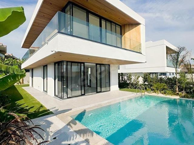 Çeşme, İzmir içerisinde satılık Villa