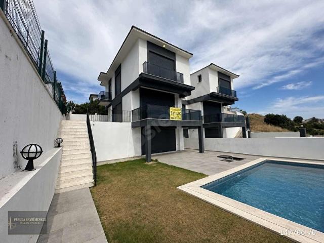 Çeşme, İzmir içerisinde satılık Villa