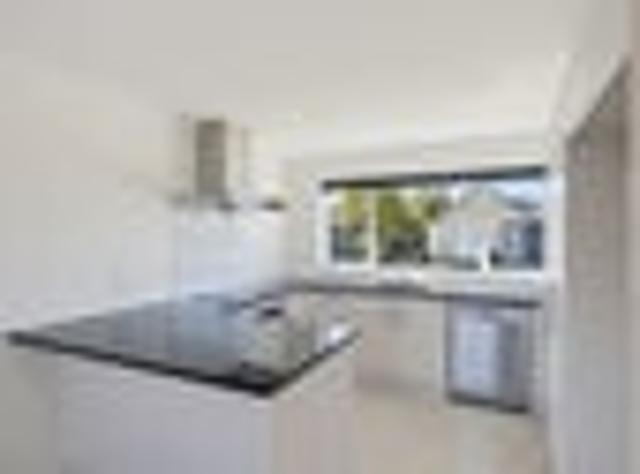 House for sale in Chaslands, Canterbury