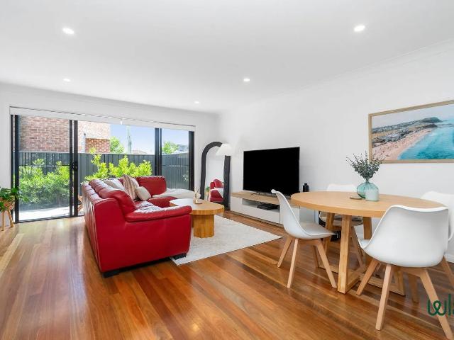 Townhouse for rent in Newcastle, Newcastle-Maitland