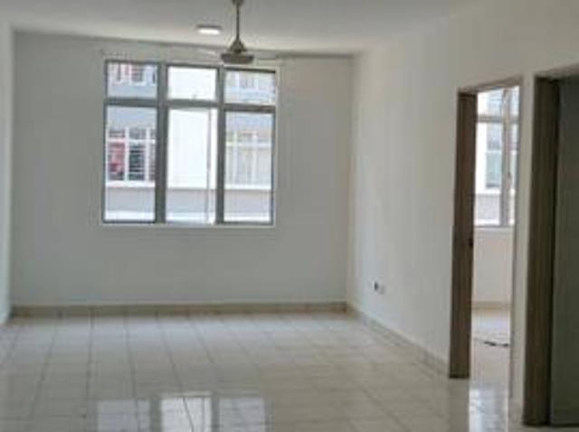 Apartment for sale in Putatan, Bahagian Pantai Barat