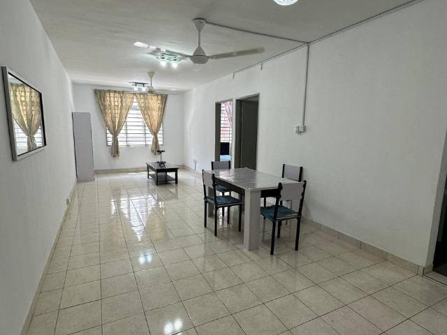 Apartment for rent in Putatan, Bahagian Pantai Barat