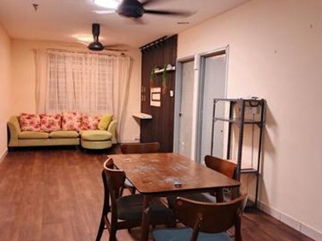 Apartment for sale in Putatan, Bahagian Pantai Barat