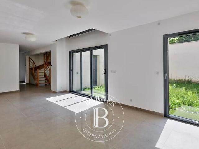 Maison location à Nanterre, Puteaux