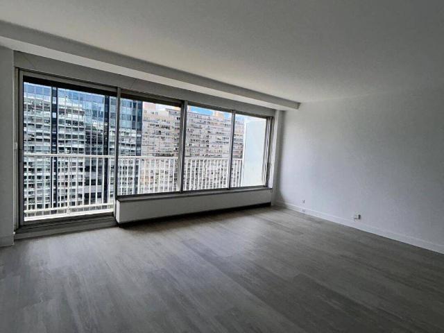Studio location à La Défense 8, Puteaux
