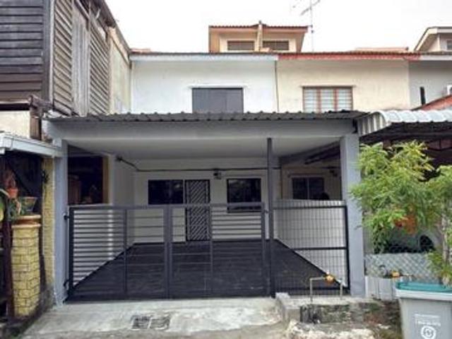 Terraced House for sale in Batu Pahat