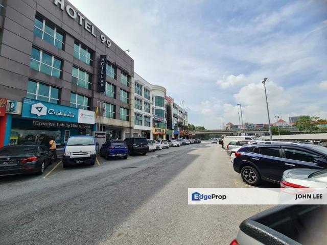 Shop for rent in Petaling, Subang Jaya
