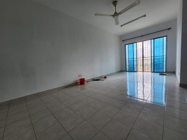 Apartment for sale in Petaling, Subang Jaya
