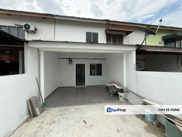 House for sale in Ulu Tiram, Johor