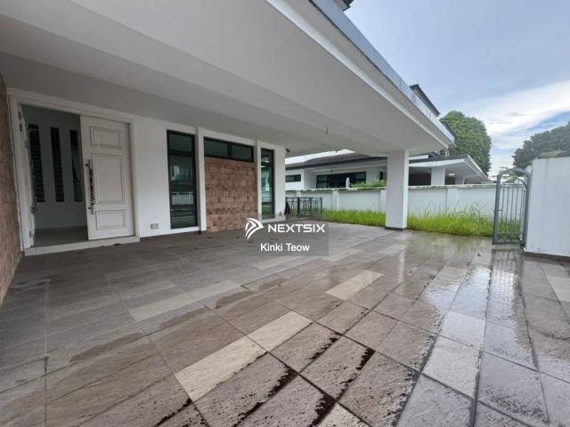 Shop for sale in Johor
