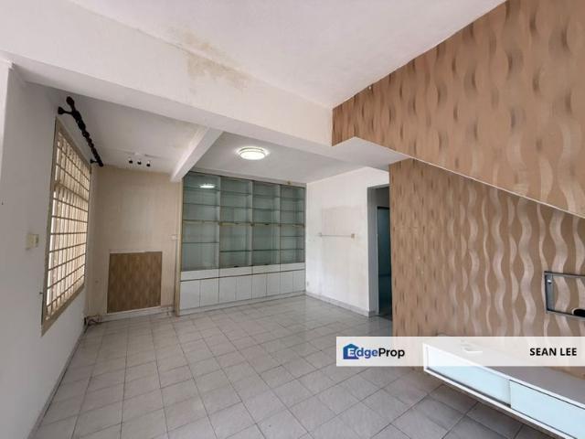 House for sale in Ulu Tiram, Johor