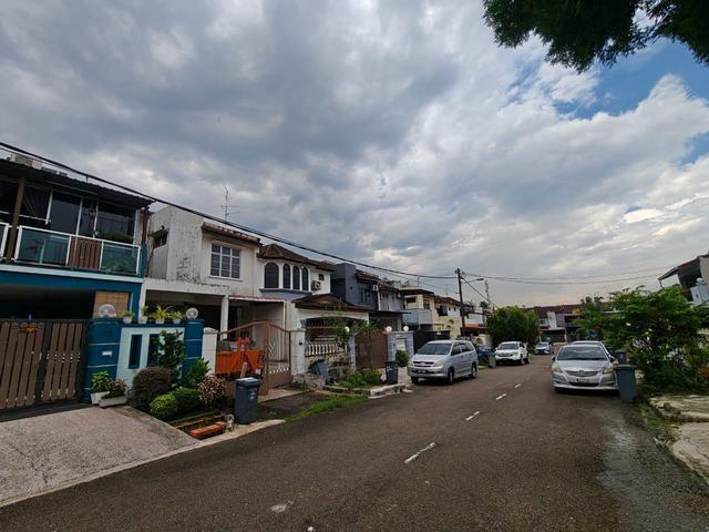 Terraced House for sale in Ulu Tiram, Johor