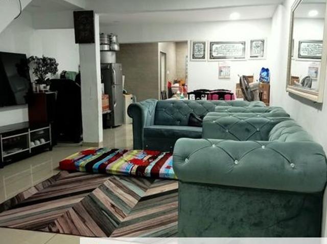 House for sale in Ulu Tiram, Johor