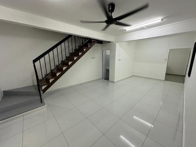 Terraced House for rent in Ulu Tiram, Johor