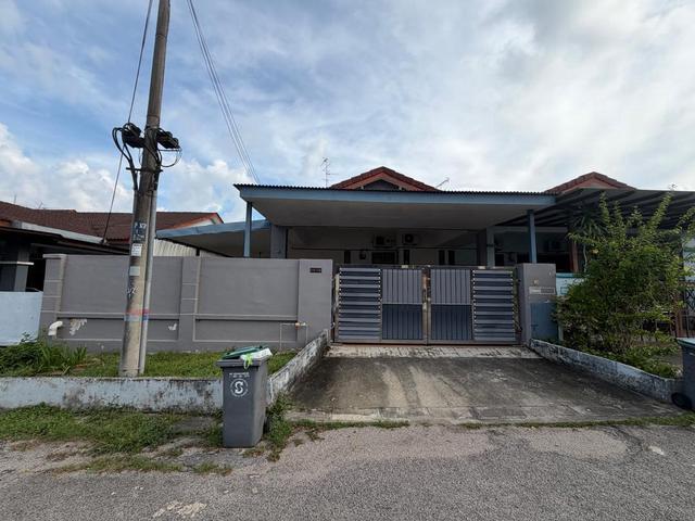 Terraced House for sale in Ulu Tiram, Johor