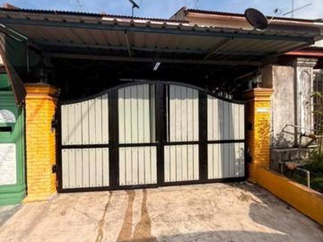 Terraced House for sale in Ulu Tiram, Johor