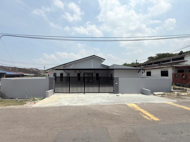Terraced House for sale in Ulu Tiram, Johor