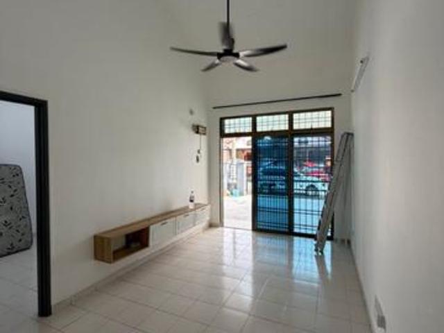 Terraced House for rent in Ulu Tiram, Johor