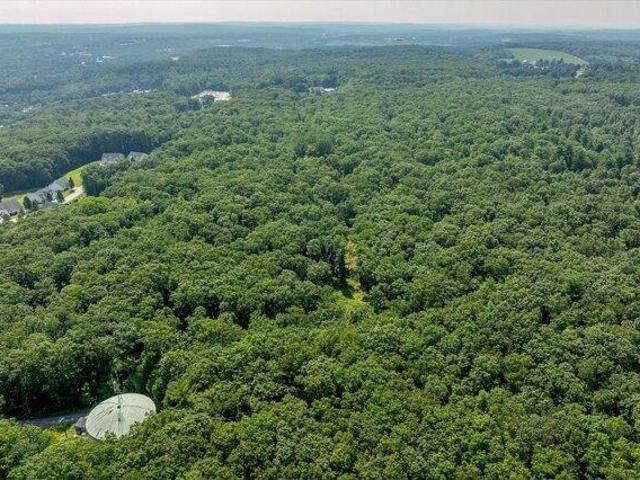 Land for sale in Putnam, Connecticut