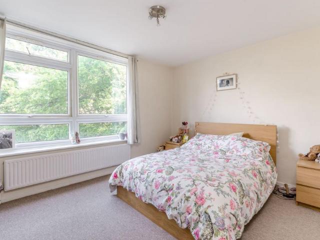 Apartment for rent in Putney, Greater London