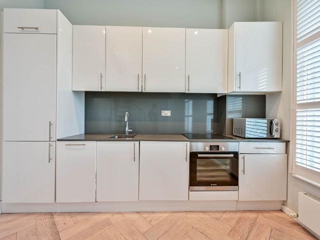 Apartment for rent in London Borough of Wandsworth, Greater London