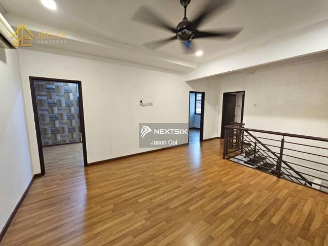 Residential House for sale in Petaling, Subang Jaya