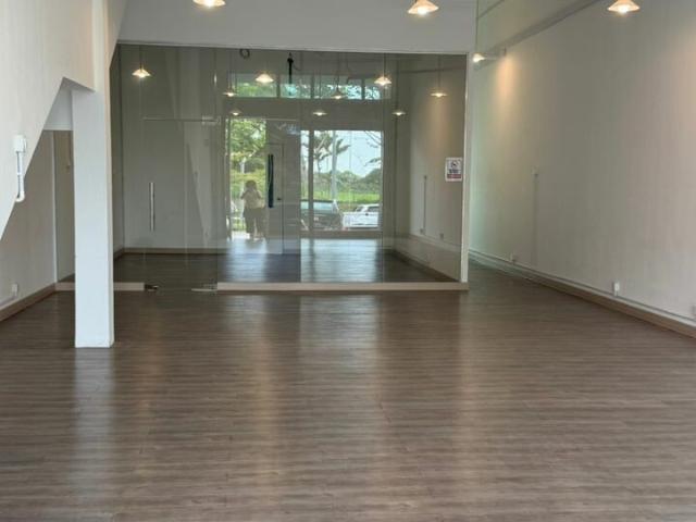 Shop for sale in Malaka