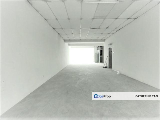 Shop for rent in Petaling, Subang Jaya