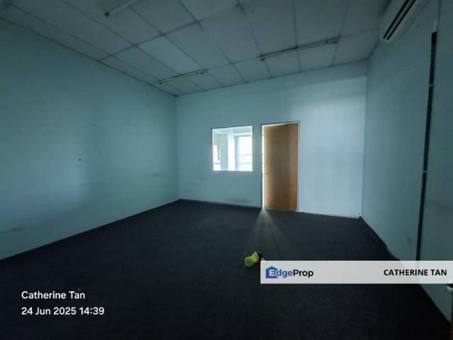 Shop for rent in Petaling, Subang Jaya