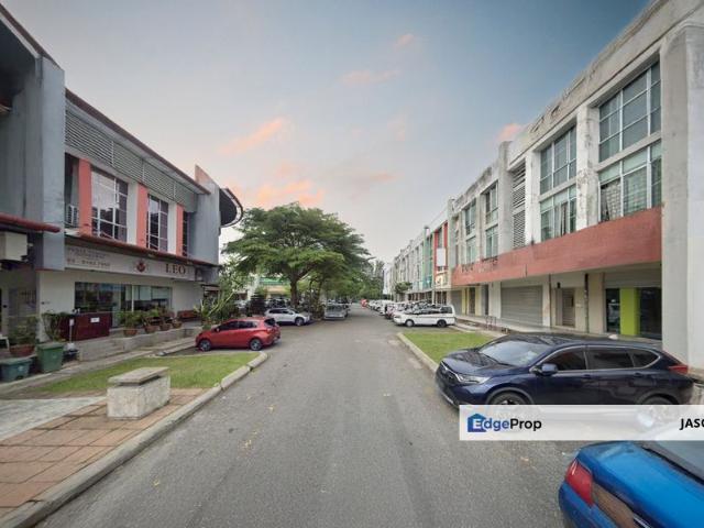 Shop for rent in Petaling, Subang Jaya