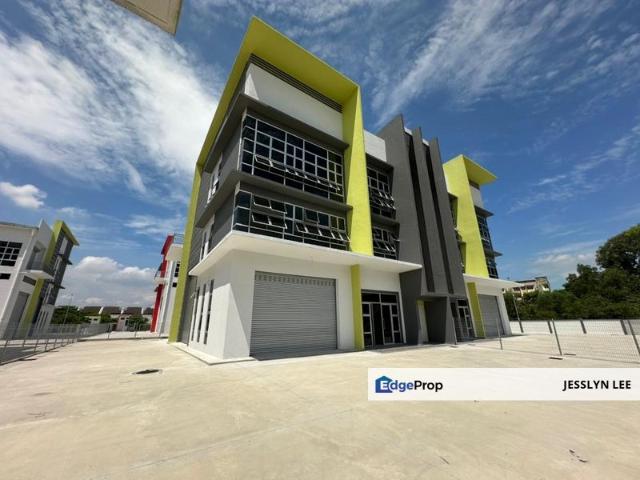Warehouse for rent in Petaling, Subang Jaya