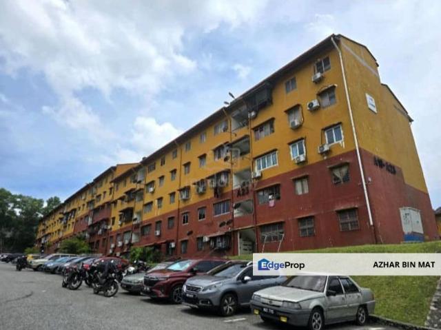 Flat for sale in Petaling, Subang Jaya