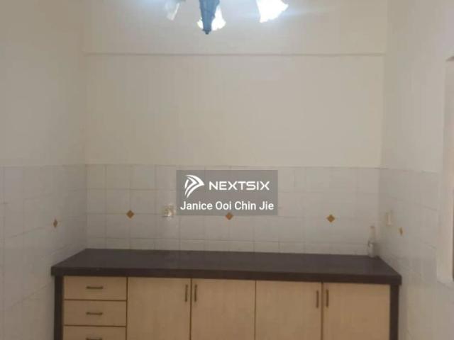 Apartment for rent in Mukim 13, Georgetown