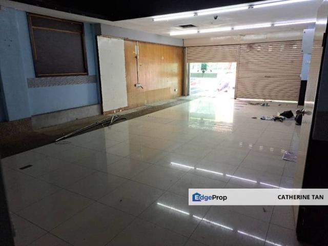 Shop for rent in Petaling, Subang Jaya