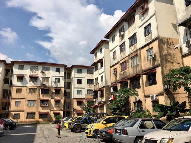 Flat for sale in Seri Kembangan, Majlis Bandaraya Subang Jaya