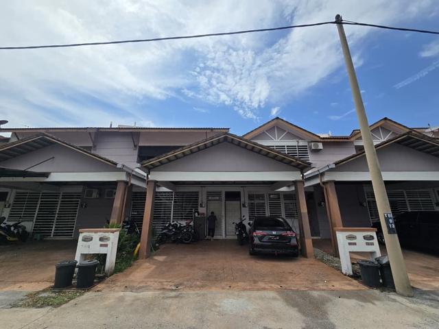 Townhouse for sale in Wellesley, Penang