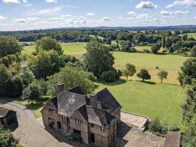 House for sale in Wanborough, Westborough