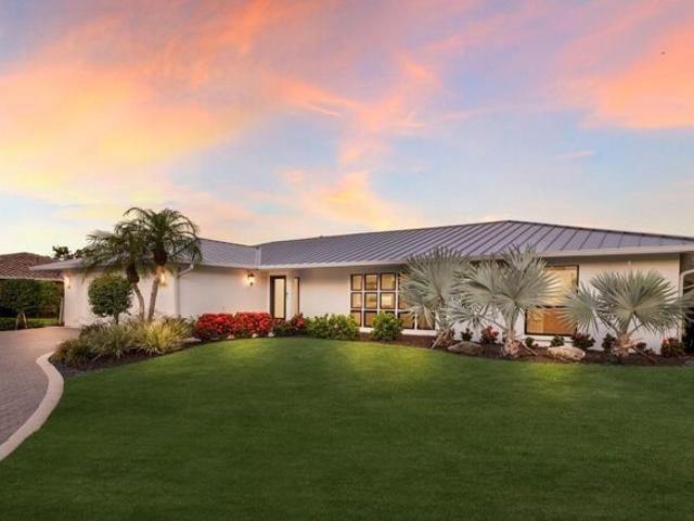 House for sale in Longboat Key