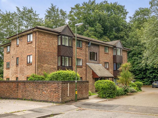 House for rent in Fole, Surrey