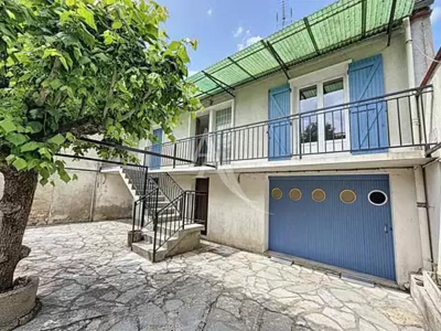 Maison location à Le Bourg Neuf-est, Puy-l'Évêque