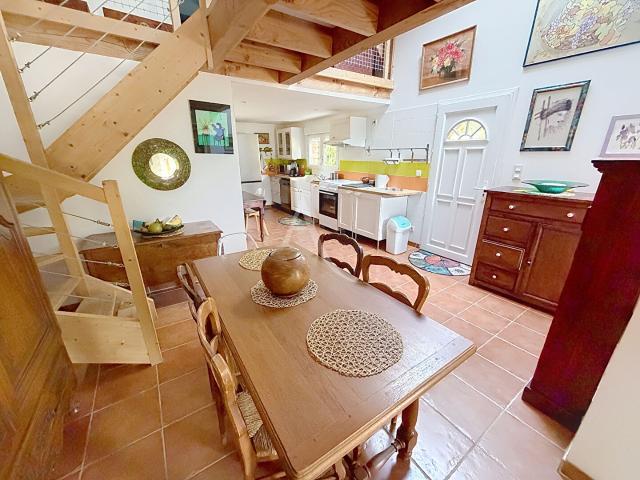 Maison location à Puy-l'Évêque, Lot