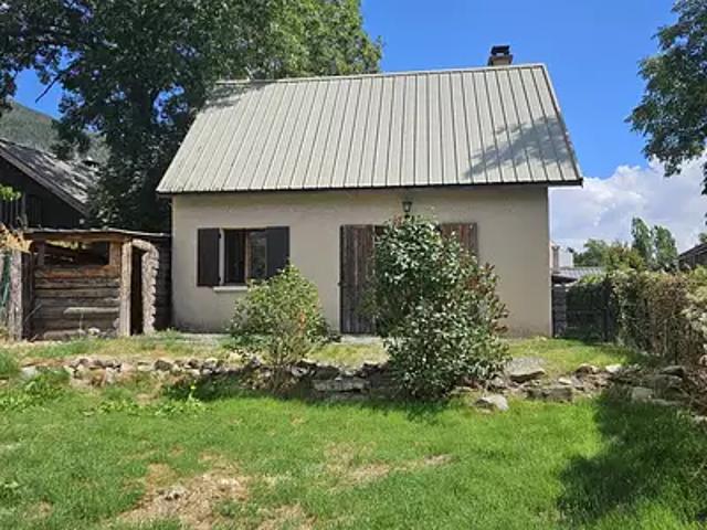 Maison vente à Pra Roumiou, Puy-Saint-Eusèbe