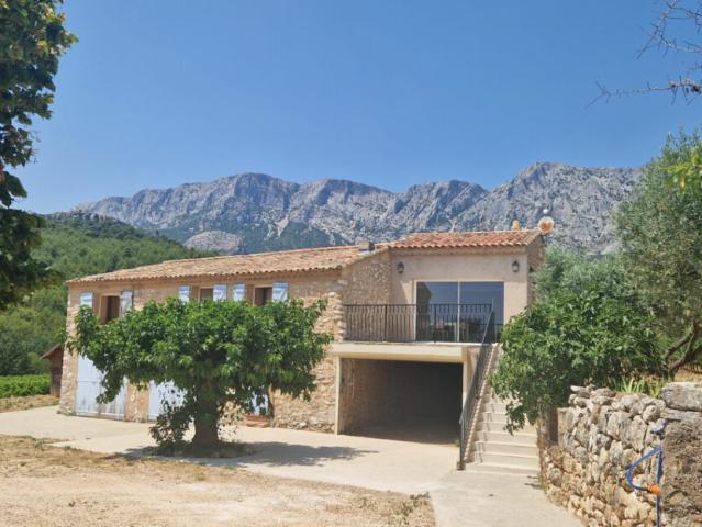 Maison location à Aix-en-Provence, Puyloubier