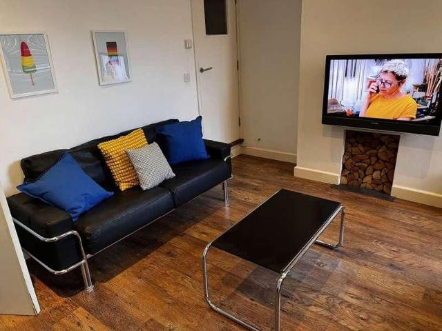 House for rent in New Zealand, Derby