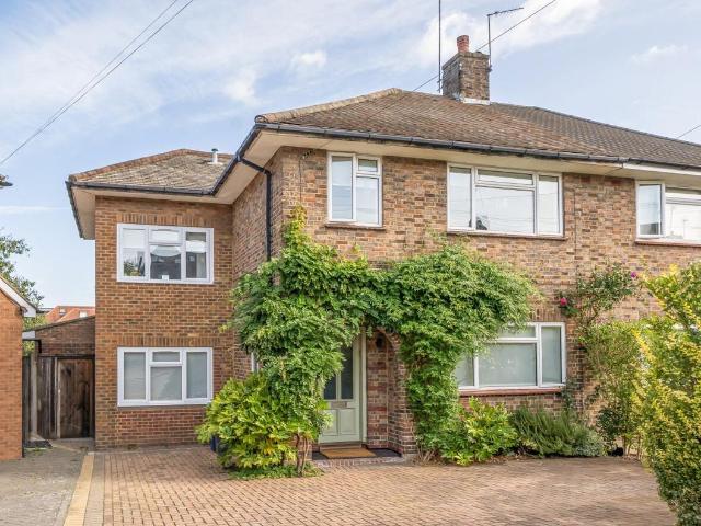 House for rent in London Borough of Barnet, Greater London