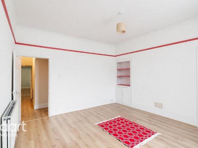 Apartment for rent in Morice Town, Mount Wise