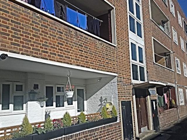 House for rent in Colney Hatch, Greater London